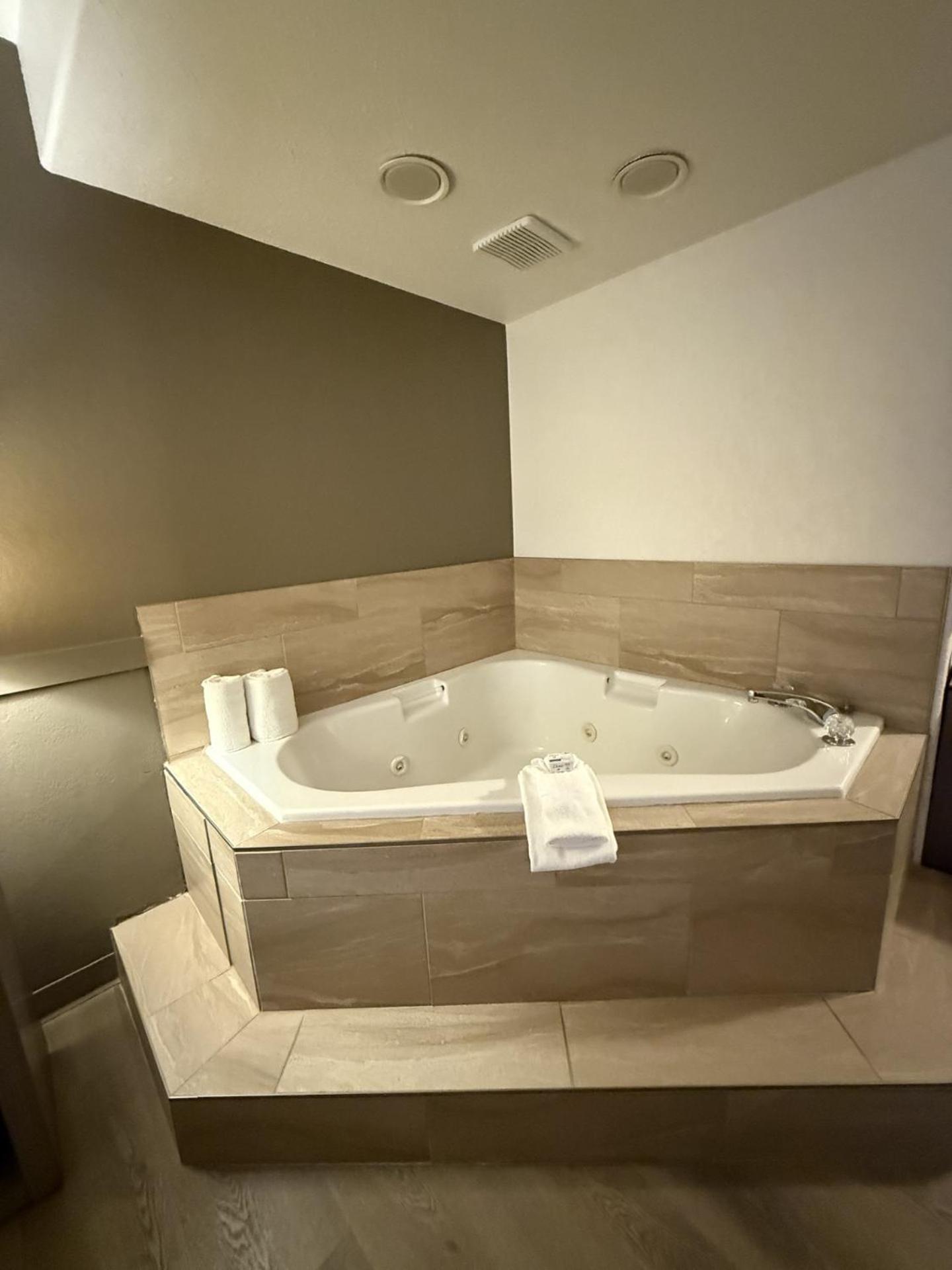 Super 8 By Wyndham Hotel