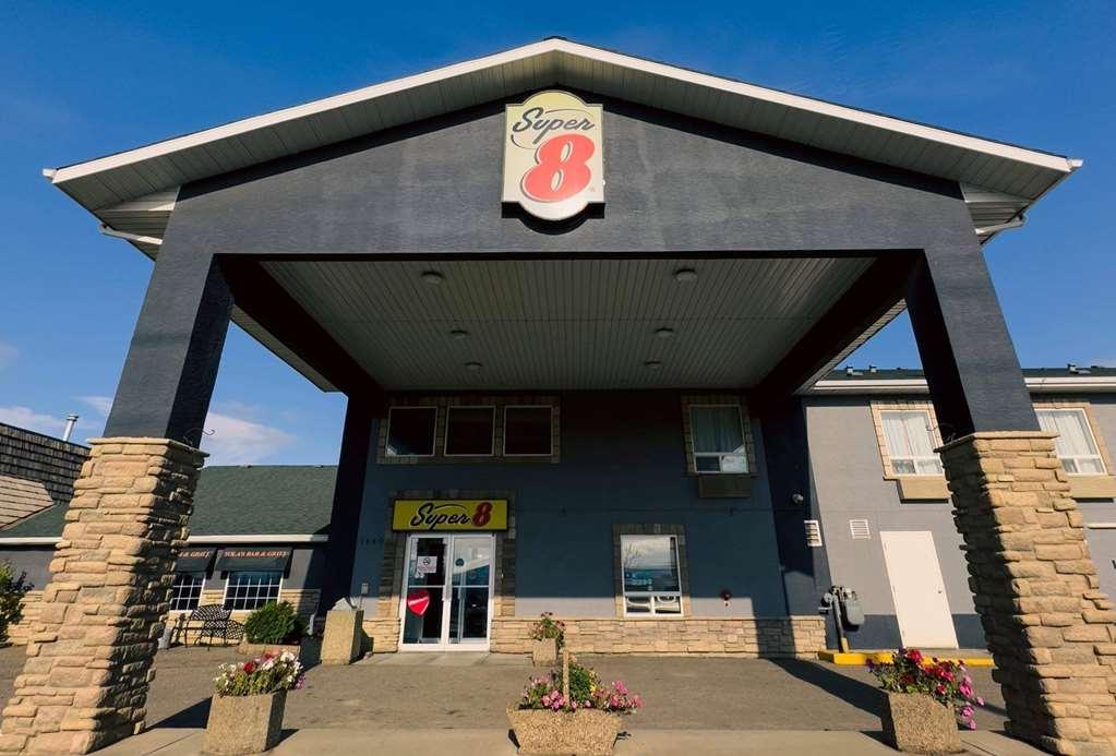 Super 8 By Wyndham Hotel Dawson Creek