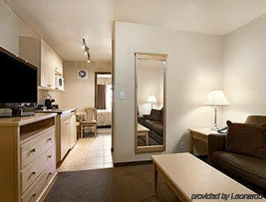 Super 8 By Wyndham Dawson Creek