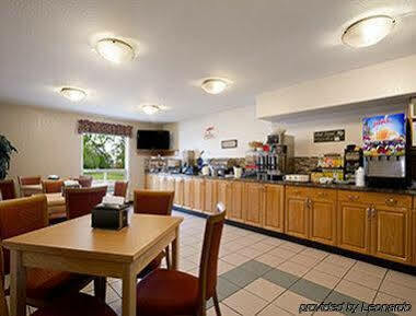 Super 8 By Wyndham Hotel 3*